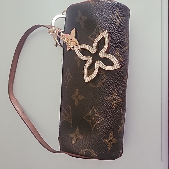 COPY - Louis Vuitton mini Papillion with unbranded charm abd COA - Picture 3 of 12